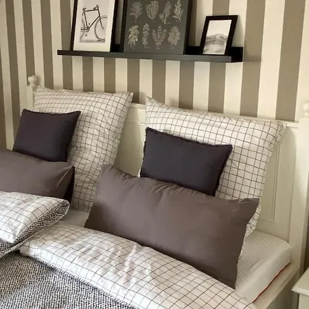 Апартаменты Cafe Ilse - *